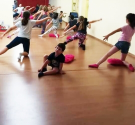 37812895_297232897515055_5768556410455457792_n