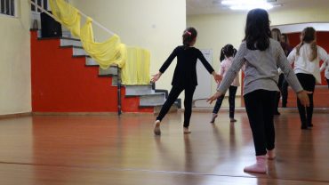 ΜΟΝΤΕΡΝΟΣ ΧΟΡΟΣ ΓΙΑ ΠΑΙΔΙΑ 5-8 ΕΤΩΝ – ΚΑΘΕ ΠΕΜΠΤΗ 17:00-18:00