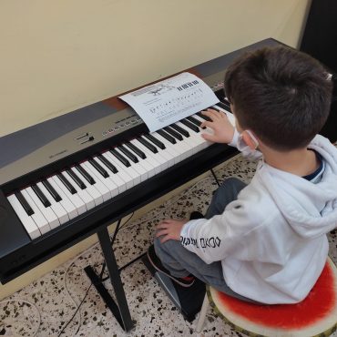 Πιάνο & Αρμόνιο- Παιδικά τμήματα- Κάθε Δευτέρα 16:00-19:00