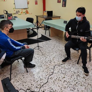 Ηλεκτρική κιθάρα- Παιδικό τμήμα- Κάθε Πέμπτη 19:00- 20:00